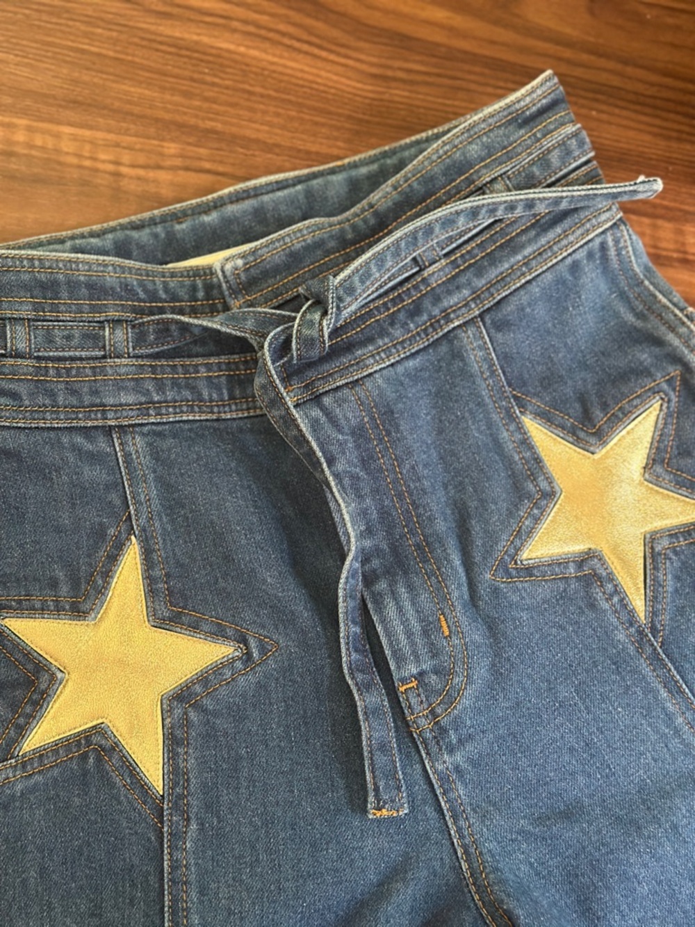 Stoned Immaculate SuperStar bells in vintage gold sz 26 - Picture 9 of 9